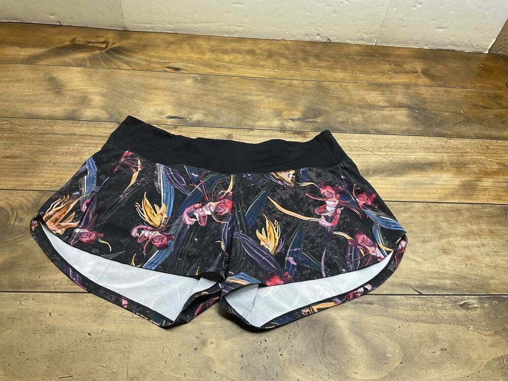 Lululemon Speed Up Low-Rise Lined Short 4" Veiled Floral Black Multi/Black 8